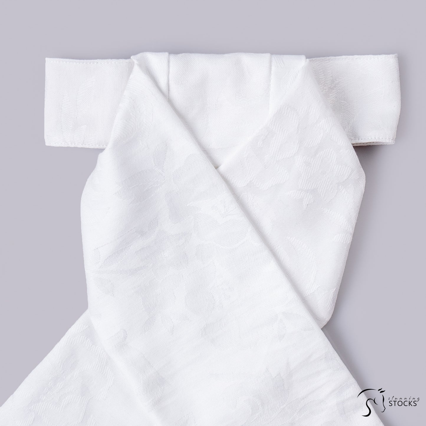 Classic Cotton Brocade Stock with Pleated Anchor
